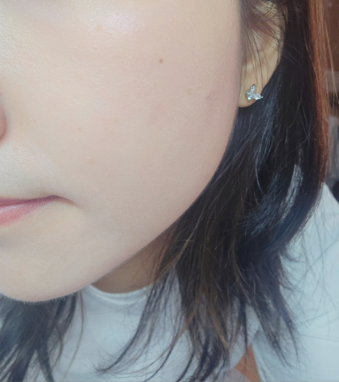 어뮤즈 (AMUSE) 듀 웨어 파운데이션 [SPF50+/PA++++] [01 퓨어] review image