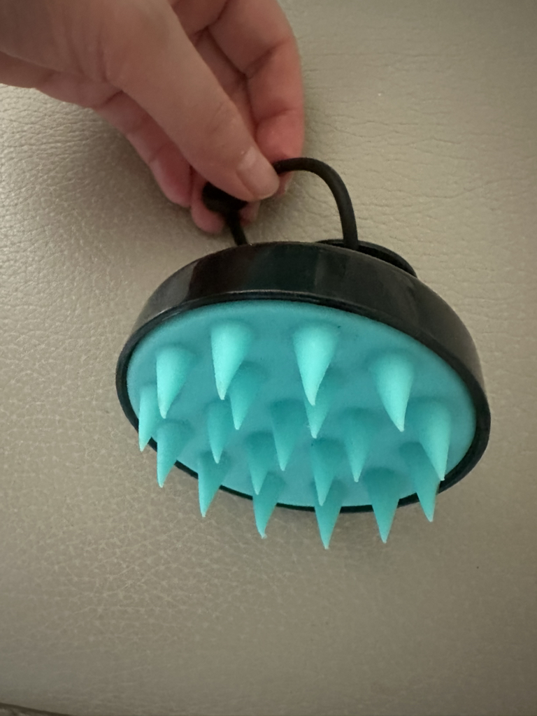 深层清洁头皮刷的真实用户使用照片