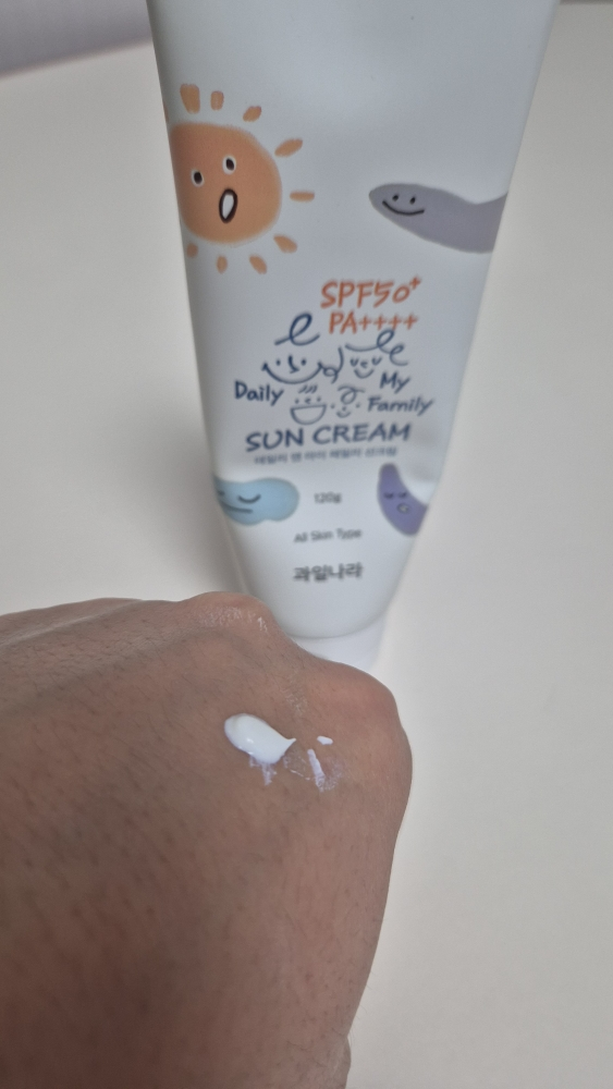 과일나라 (KWAILNARA) 데일리 앤 마이 패밀리 선크림 [SPF50/PA++++] review image