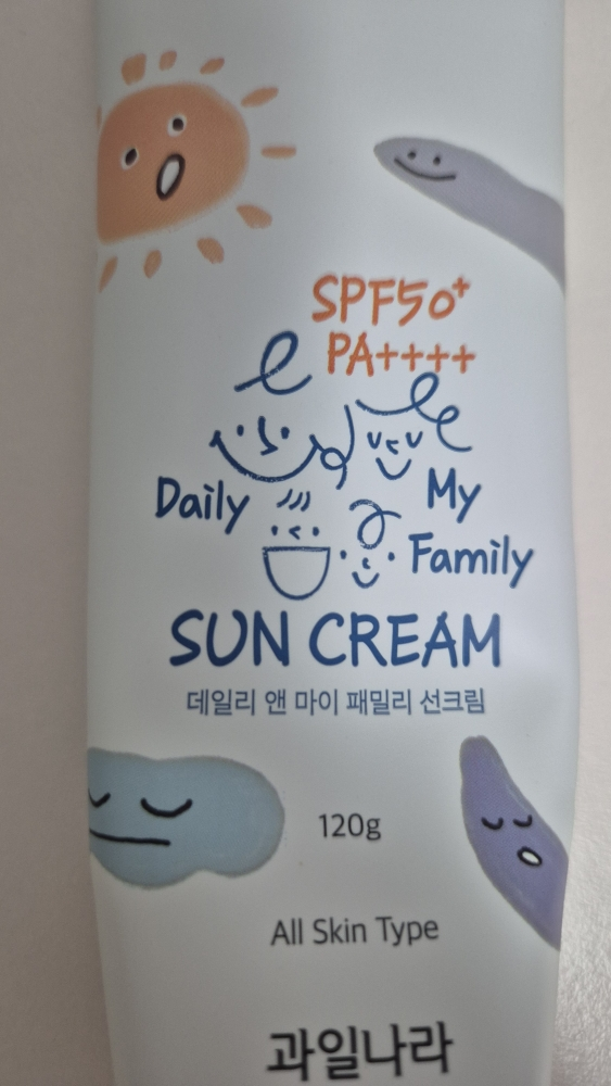 과일나라 (KWAILNARA) 데일리 앤 마이 패밀리 선크림 [SPF50/PA++++] review image