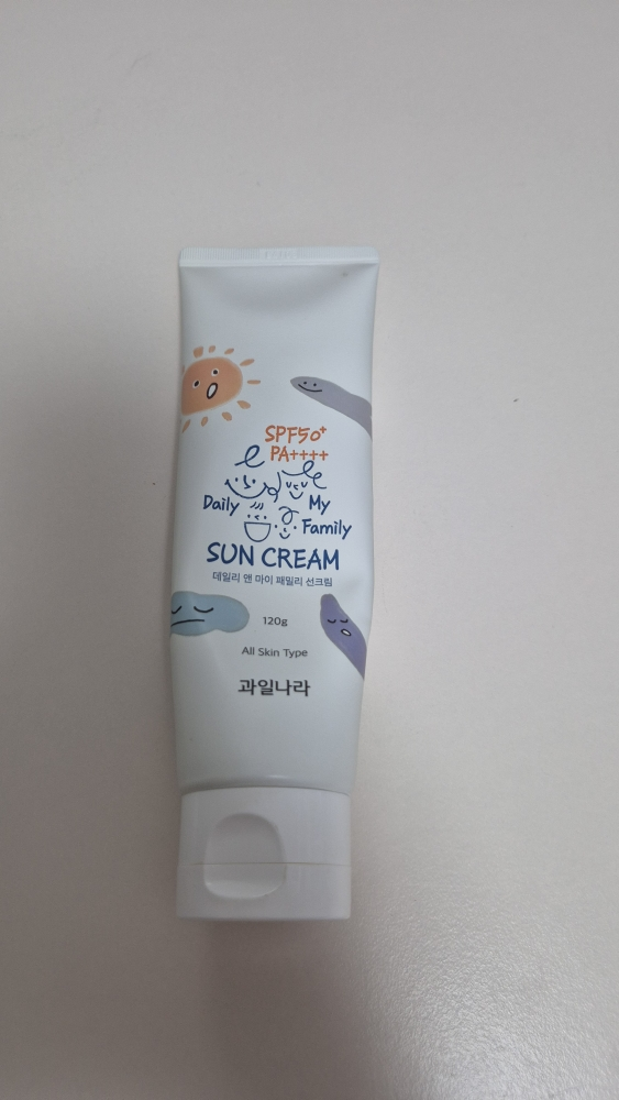 과일나라 (KWAILNARA) 데일리 앤 마이 패밀리 선크림 [SPF50/PA++++] review image