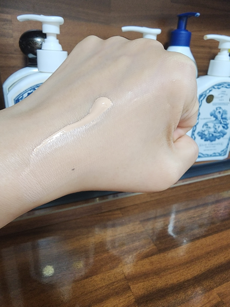 샤넬 (CHANEL) N°1 DE 레드 까멜리아 파운데이션 [B10] review image