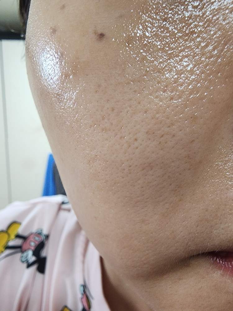 샤넬 (CHANEL) N°1 DE 레드 까멜리아 파운데이션 [B10] review image