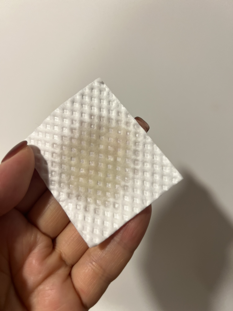 艾藜儿 舒缓压力微晶唇部和眼部卸妆液 common.review image