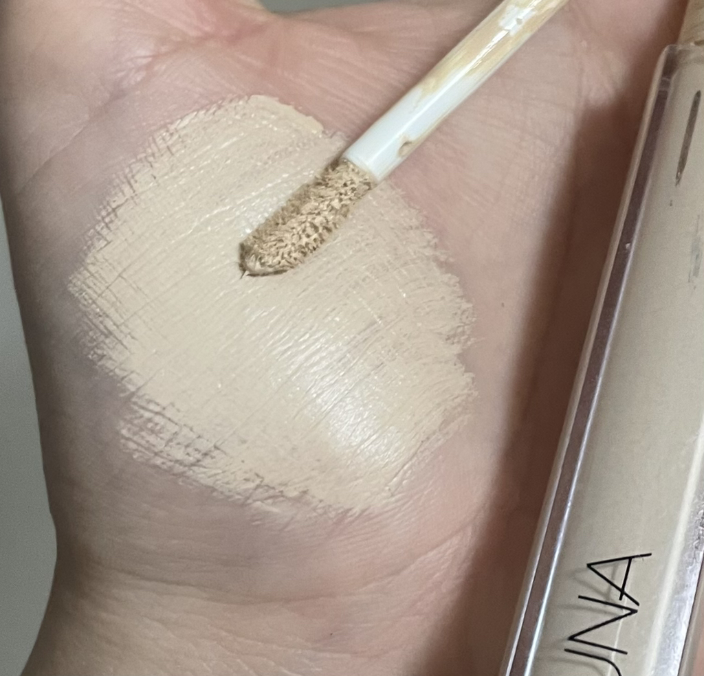 루나 (LUNA) 롱래스팅 팁 컨실러 [SPF34/PA++] [0.7호 아이보리] review image