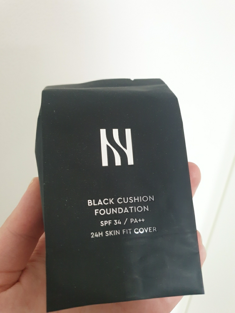 HERA Kem nền dạng cushion màu đen [SPF34/PA++] [21N1 Vanilla] review image