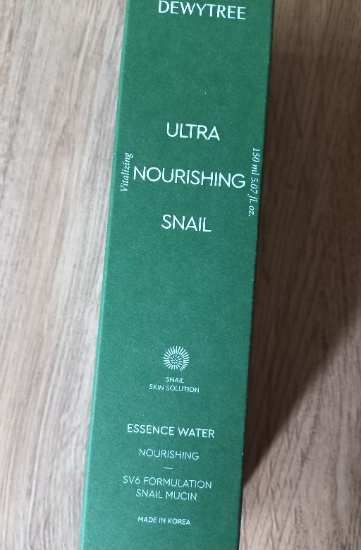 듀이트리 (DEWYTREE) 울트라 너리싱 스네일 에센스 워터 review image