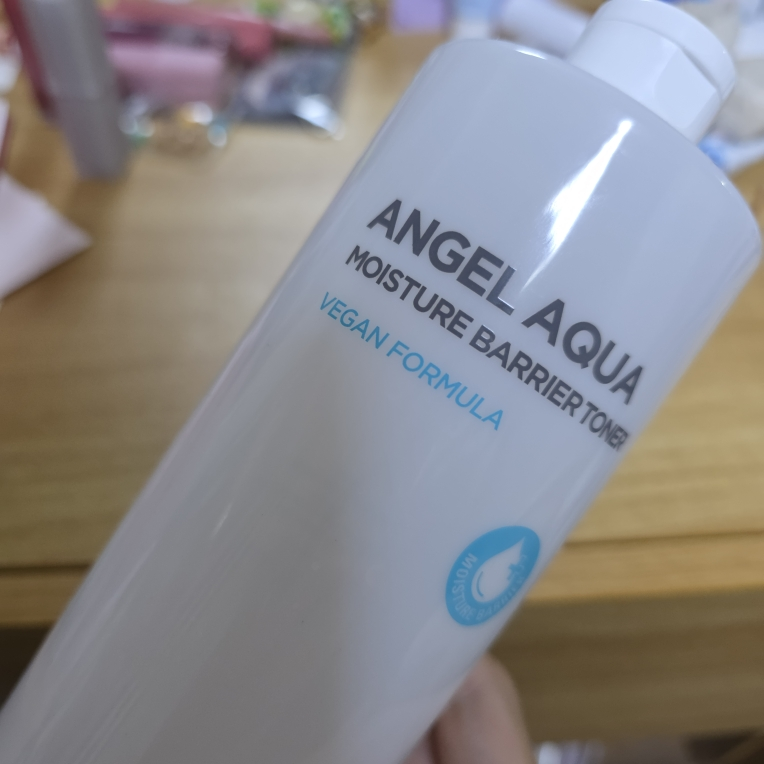 비욘드 (BEYOND) 엔젤아쿠아 보습 장벽 토너 review image
