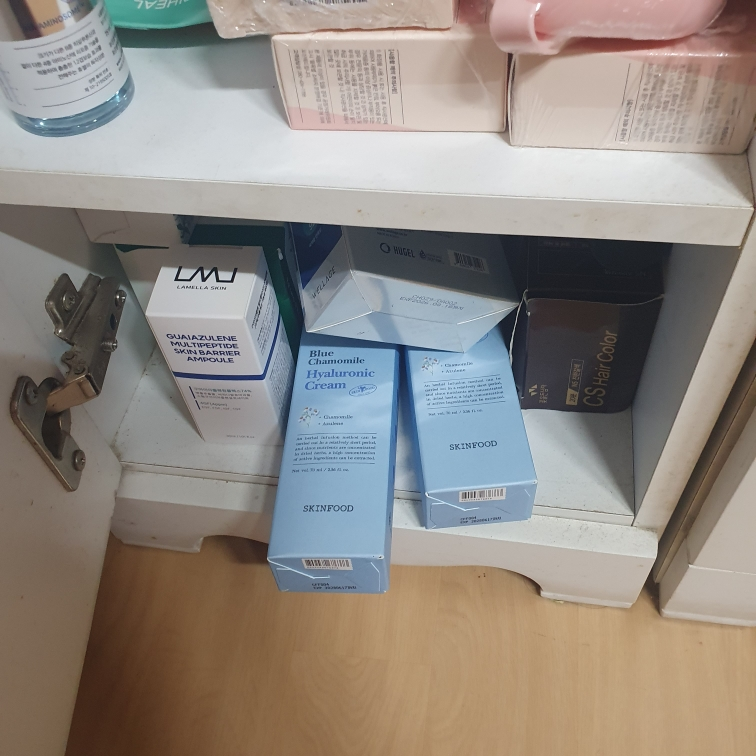 Ảnh đánh giá thực tế của người dùng về Kem dưỡng da Blue Chamomile Hyaluronic