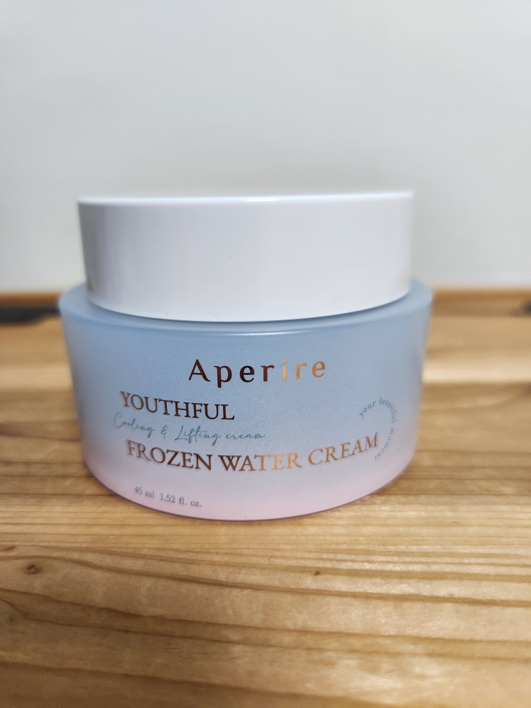 Ảnh đánh giá thực tế của người dùng về Youthful Frozen Water Cream