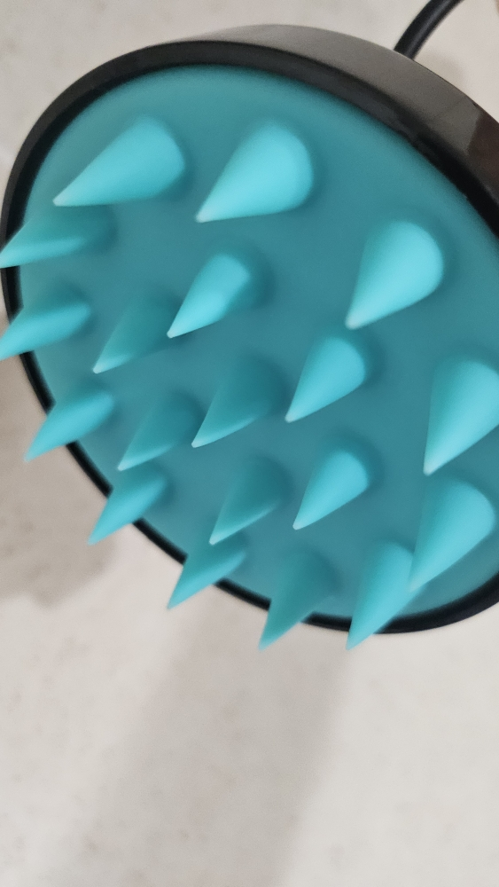 深层清洁头皮刷的真实用户使用照片