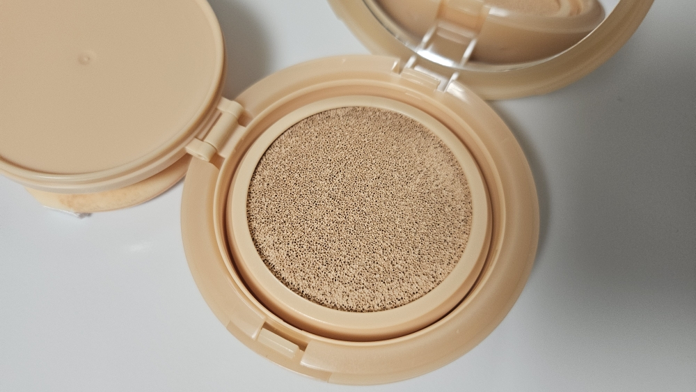 自颜源露 素颜遮瑕防晒气垫 [SPF50+/PA++++] common.review image