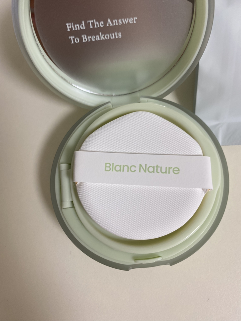 블랑네이처 (BLANCNATURE) 피지 제로 에어핏 쿠션 [SPF50+/PA+++] [01 바닐라_19N] review image