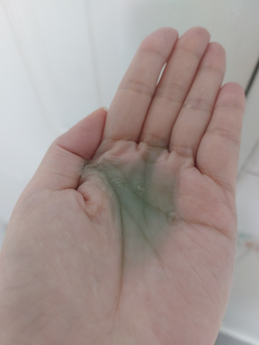 Levi's Solution 防脱发头皮洗发水的真实用户使用照片