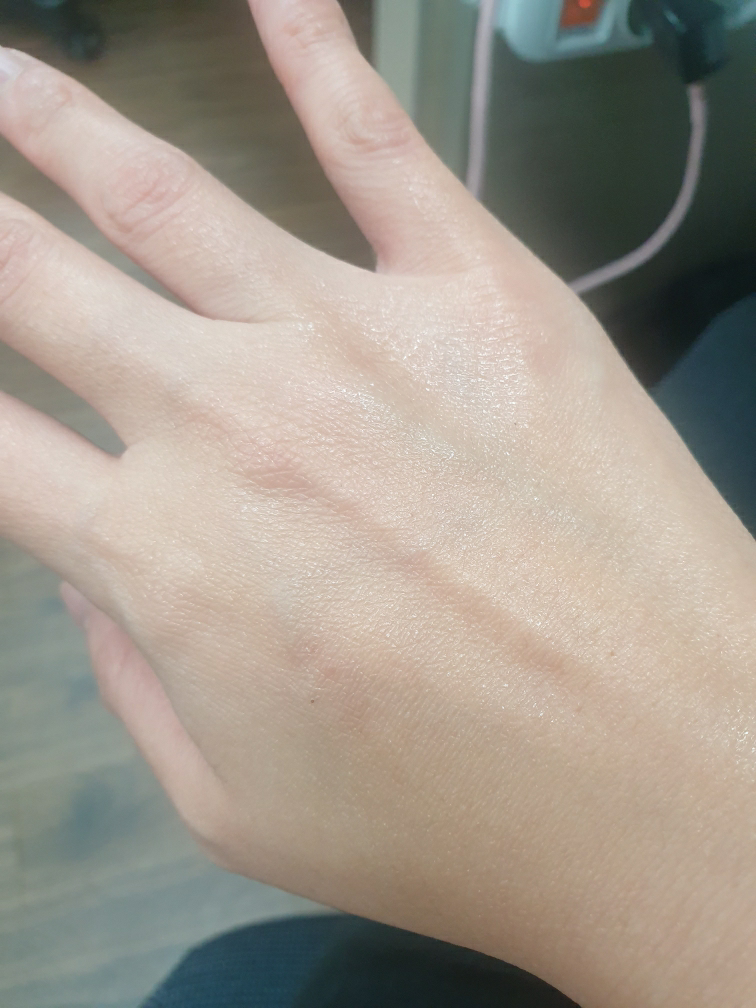 비오템 (BIOTHERM) 오 비타미네 핸드크림 review image