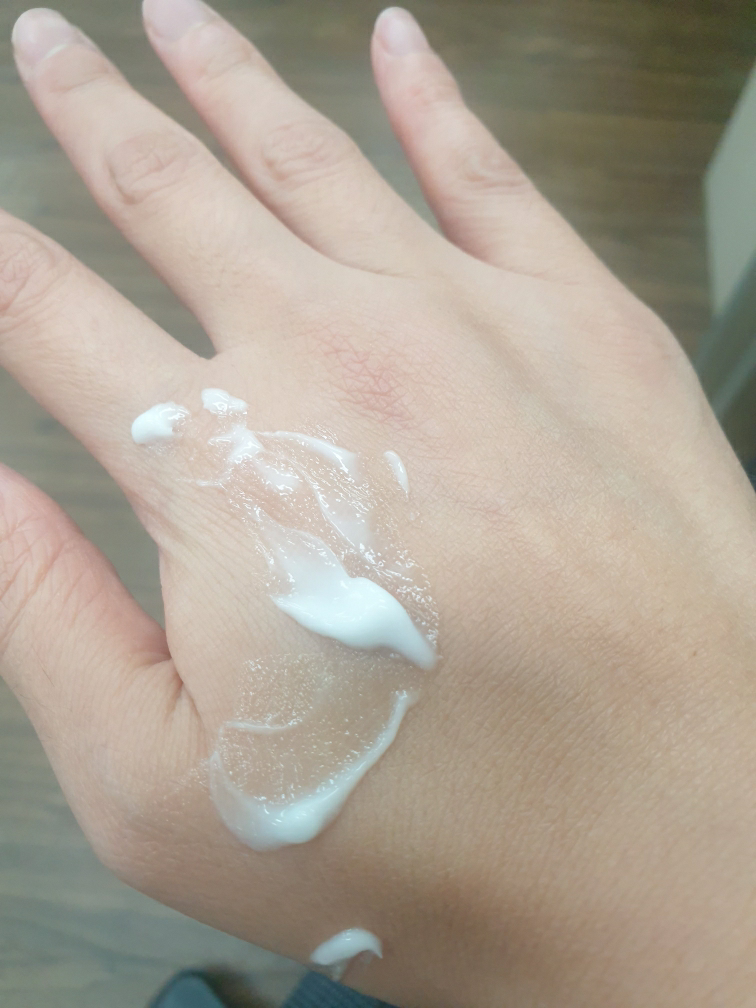 비오템 (BIOTHERM) 오 비타미네 핸드크림 review image