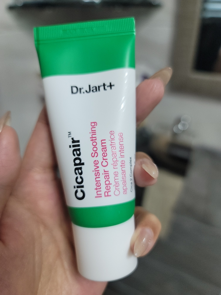 Seacapeur™ 强效舒缓修护霜的真实用户使用照片