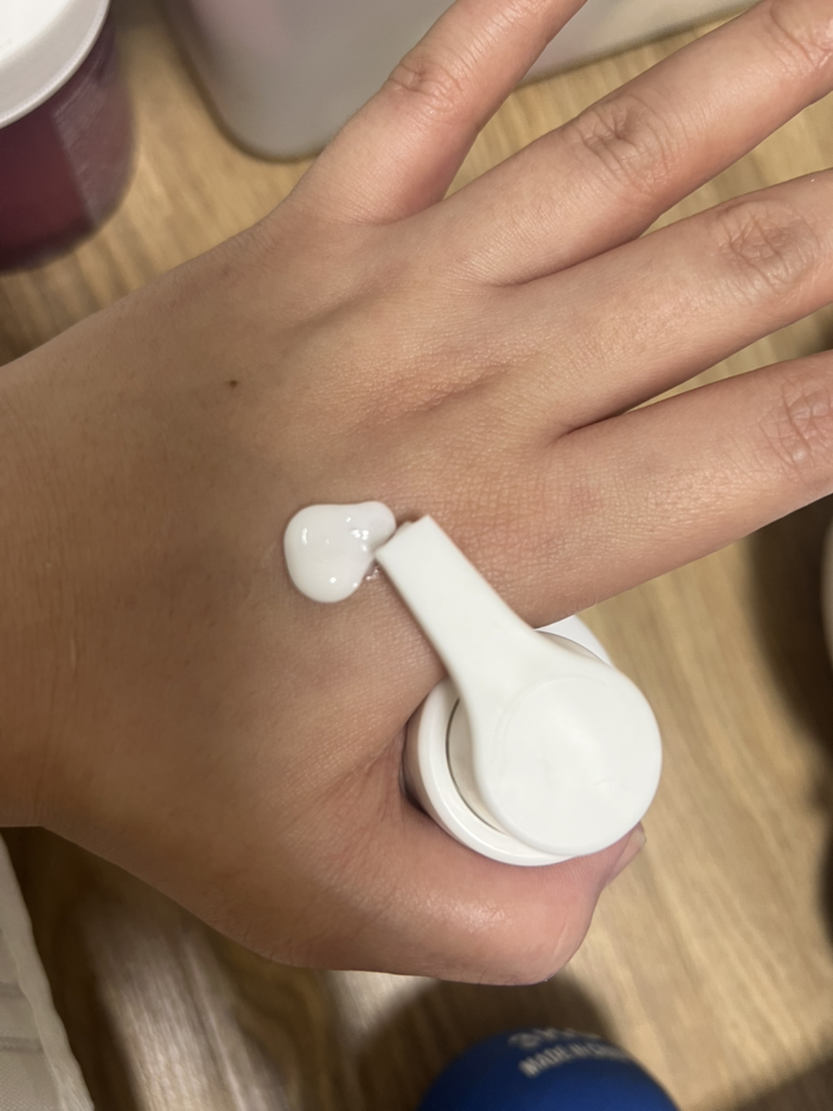 미쟝센 (miseenscene) 퍼펙트 베이스업 에센스 review image