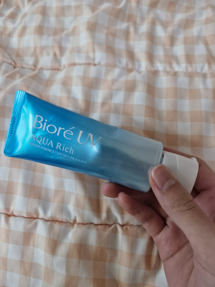 비오레 (Biore) (해외) UV 아쿠아리치 워터리 에센스 [SPF50+/PA++++] review image