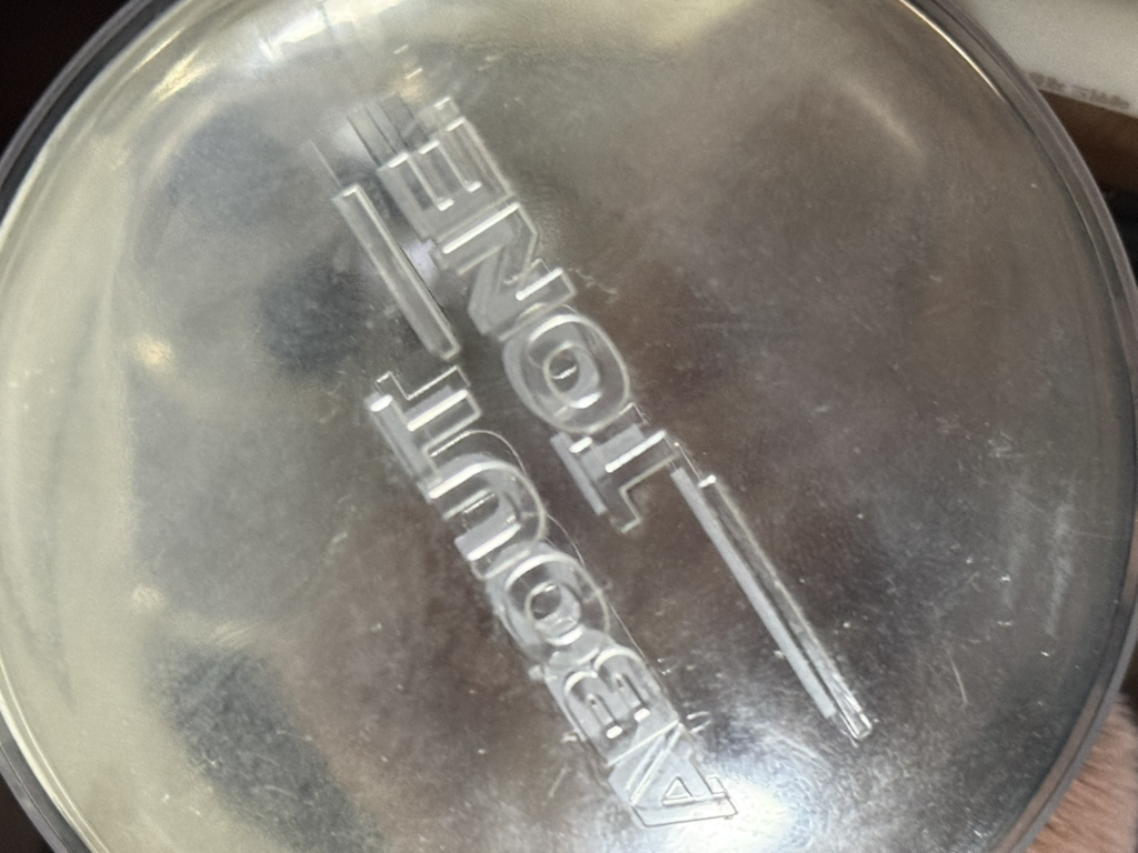 ABOUT_TONE. Skin Layer Fit Cushion [SPF30/PA++] [21 Cool Light] review image