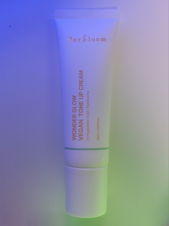 허블룸 (Herbloom) 원더 글로우 콤부차 비건 톤업 크림 review image
