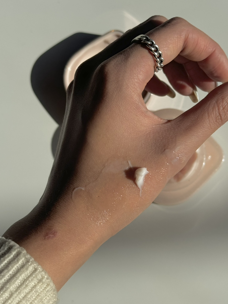 미샤 (MISSHA) 글로우 스킨밤 review image