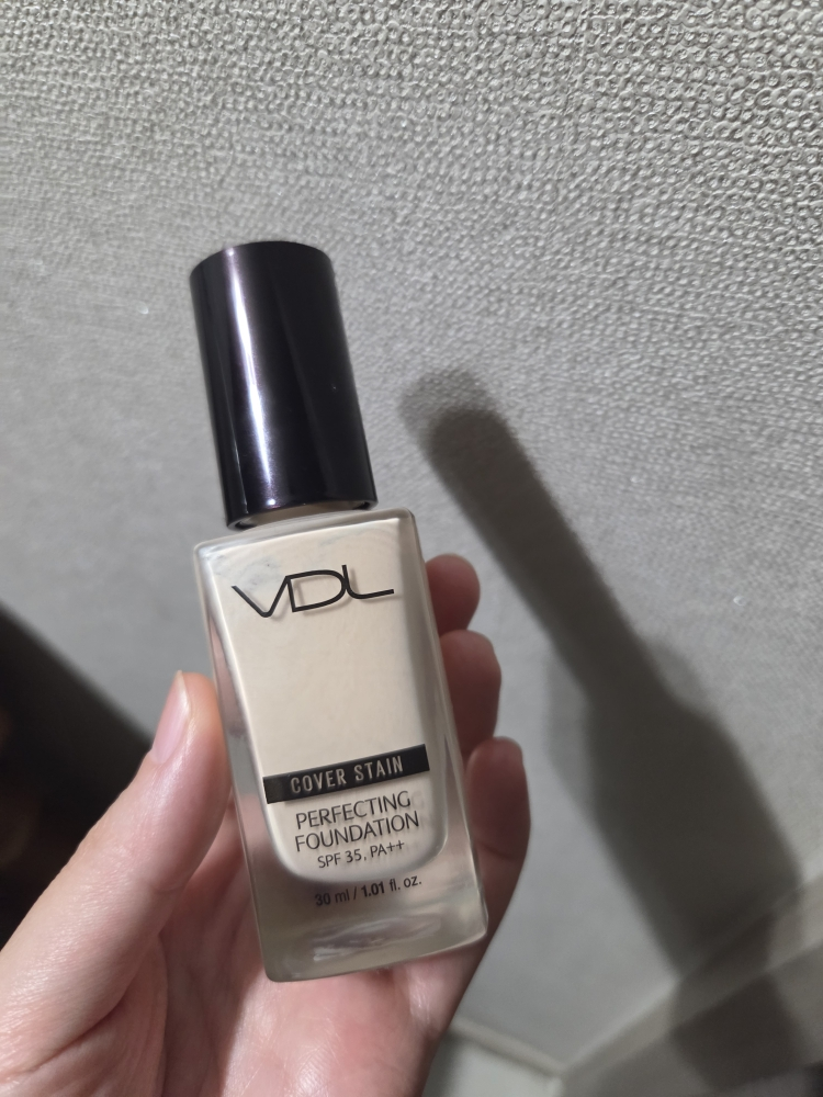 薇蒂艾儿 完美遮瑕粉底液 [SPF35/PA++] [A02］ review image