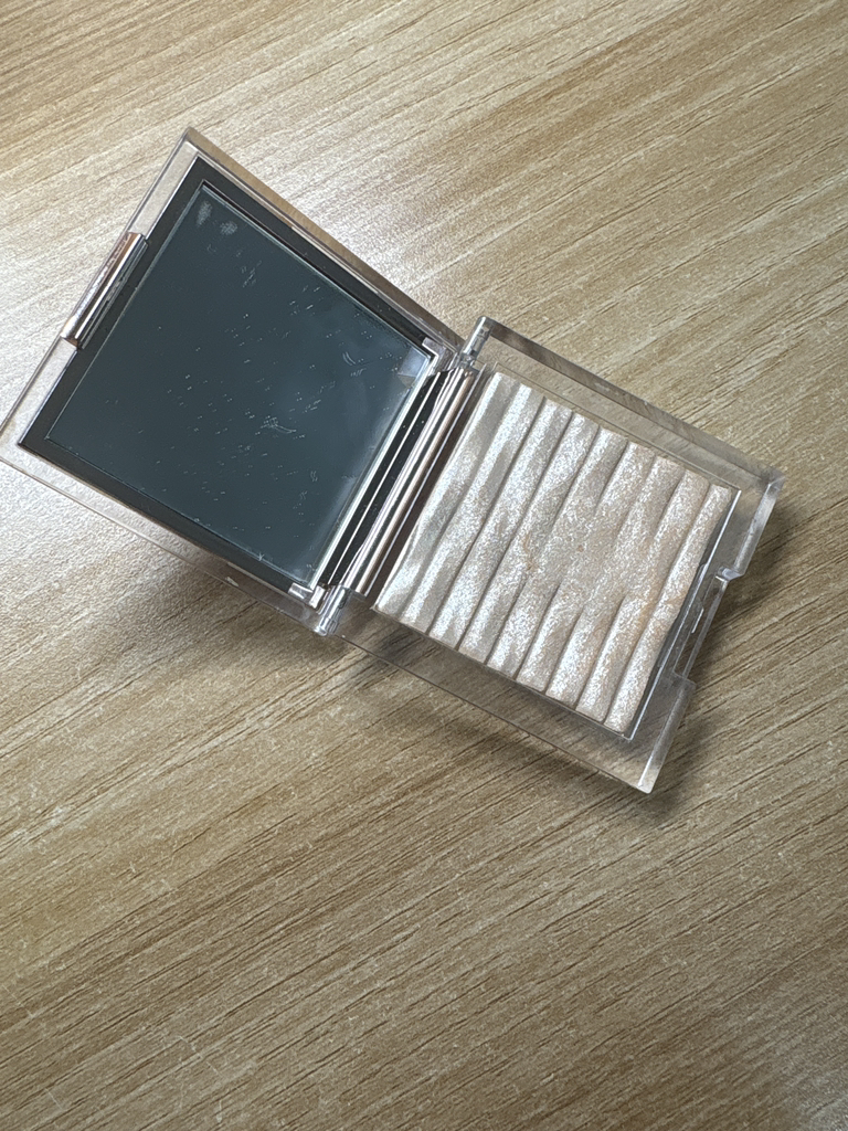 클리오 (CLIO) 프리즘 하이라이터 [01 골드쉬어] review image