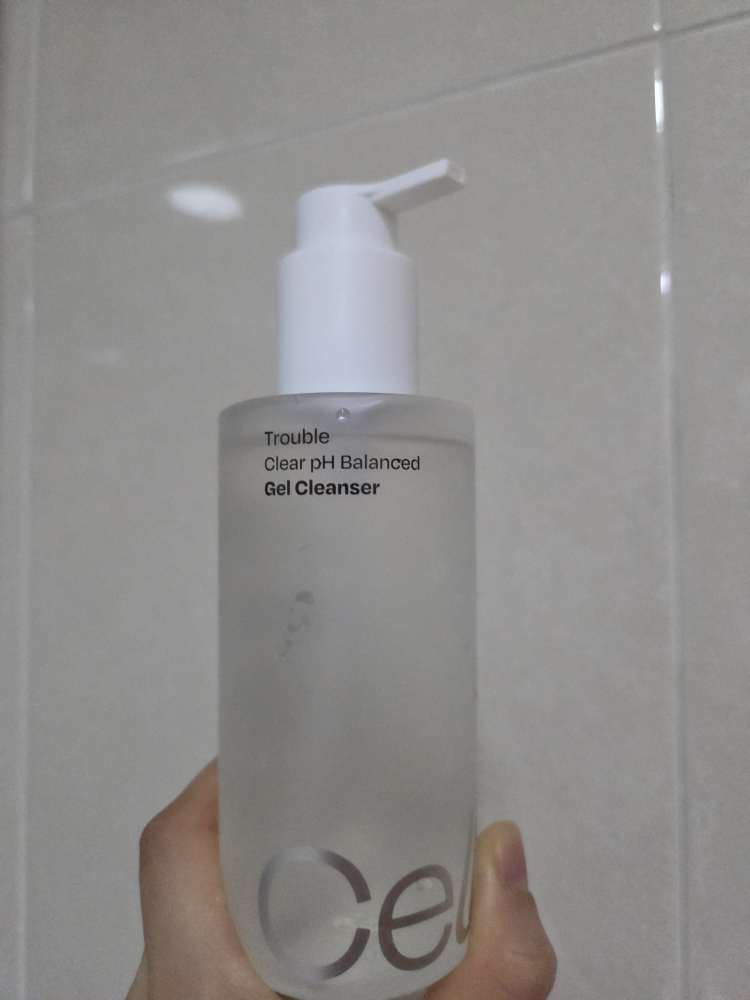 Trouble Clear 弱酸性啫喱洁面乳的真实用户使用照片