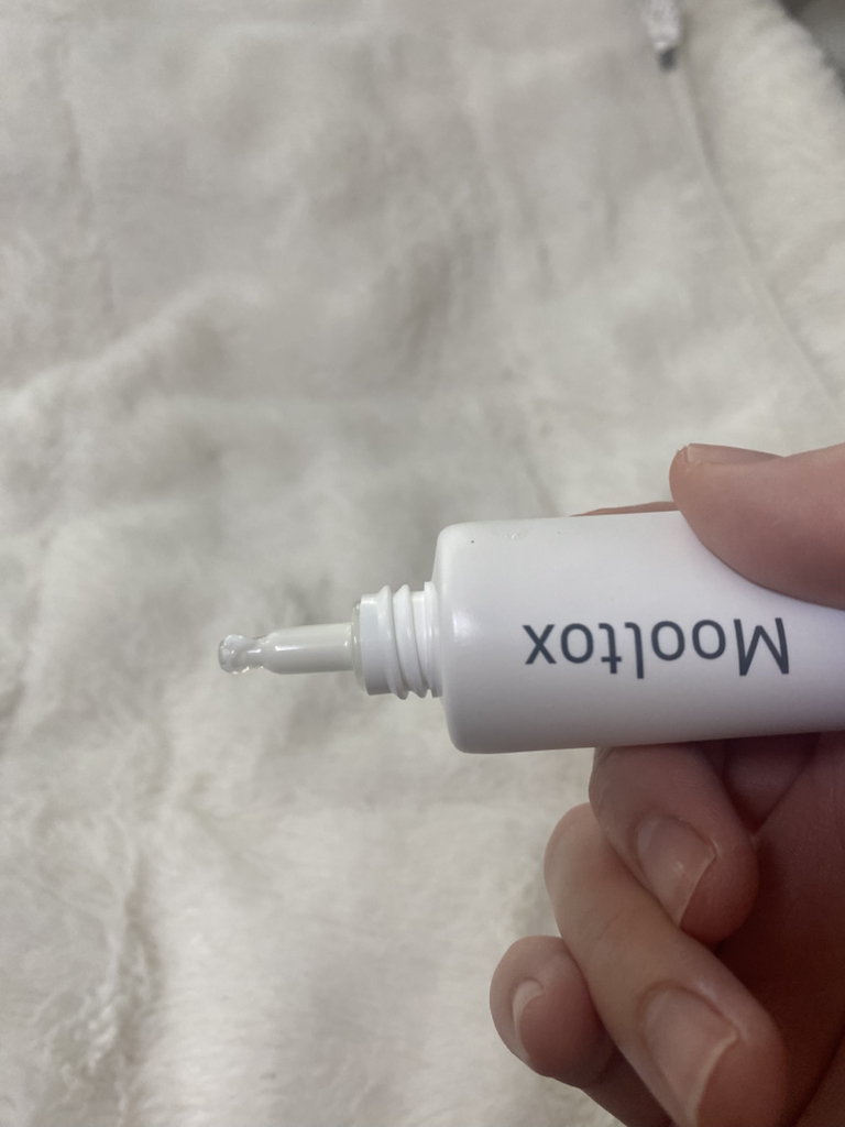 메디필 (MEDIPEEL) 히알루론산 물톡스 밀착 보송 선크림 [SPF50+/PA++++] review image
