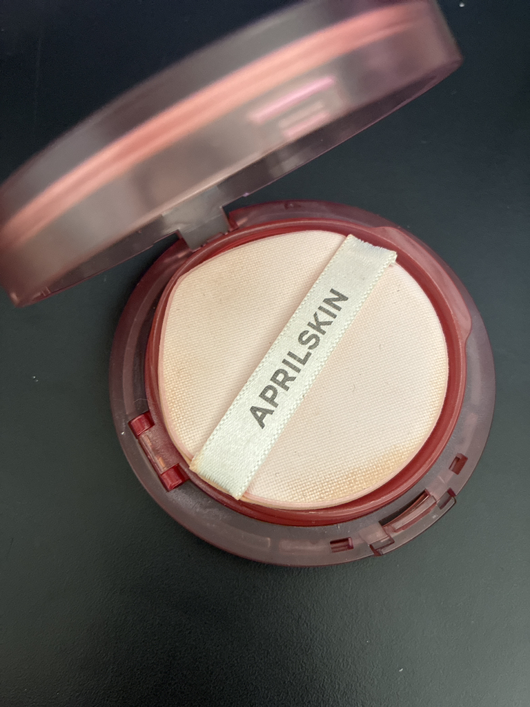 에이프릴스킨 (APRILSKIN) 히어로쿠션 [SPF50+/PA++++] [19호 페어베이지] review image