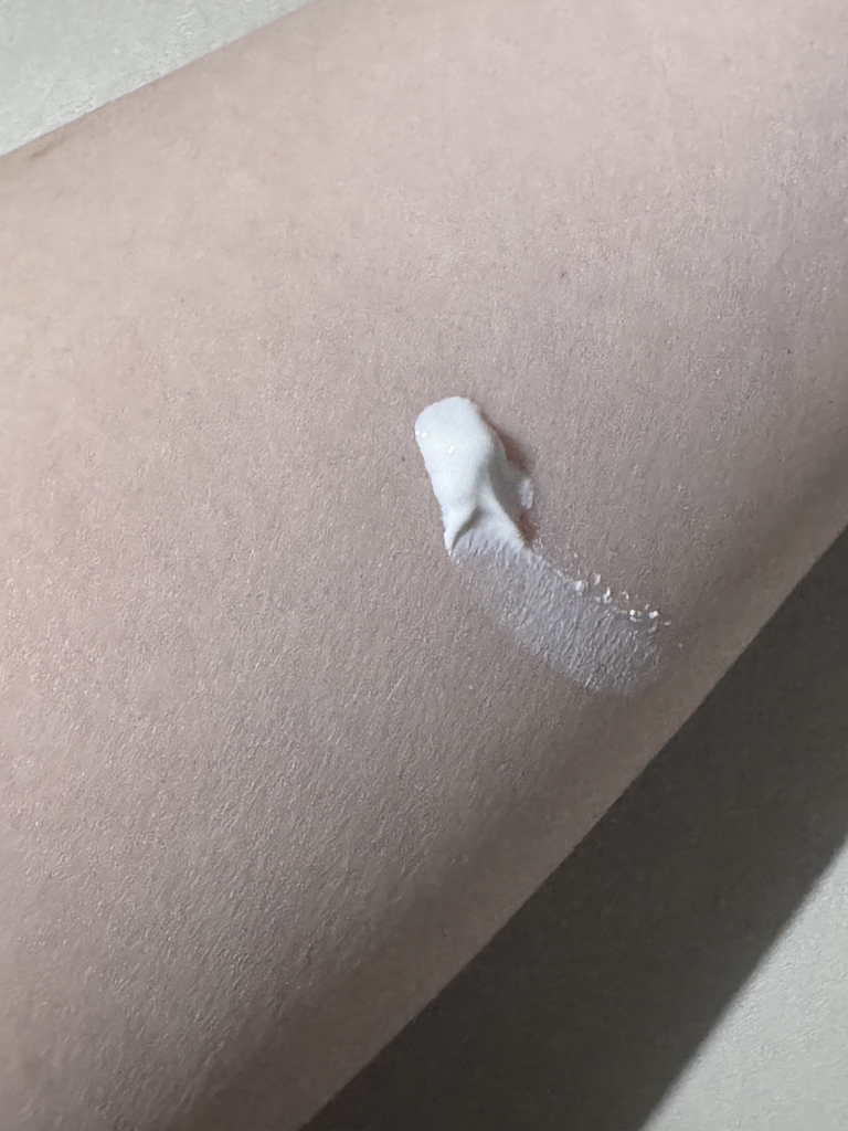 春雨 茶树控油温和防晒霜 [SPF50+/PA++++] common.review image