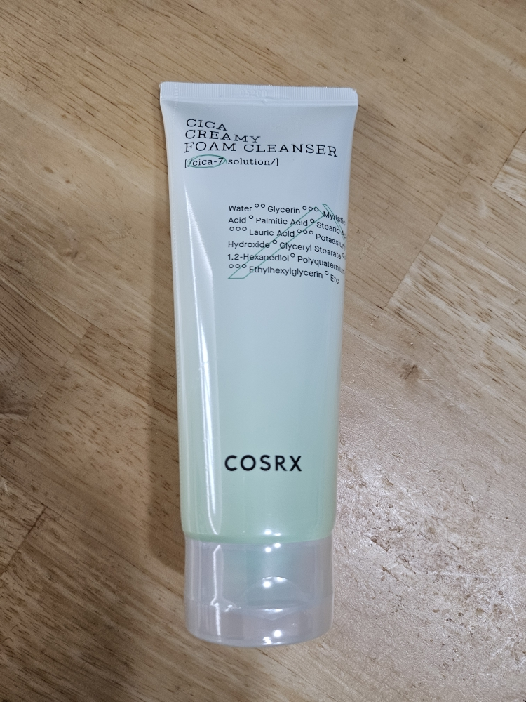 코스알엑스 (COSRX) 퓨어 핏 시카 크리미 폼 클렌저 review image
