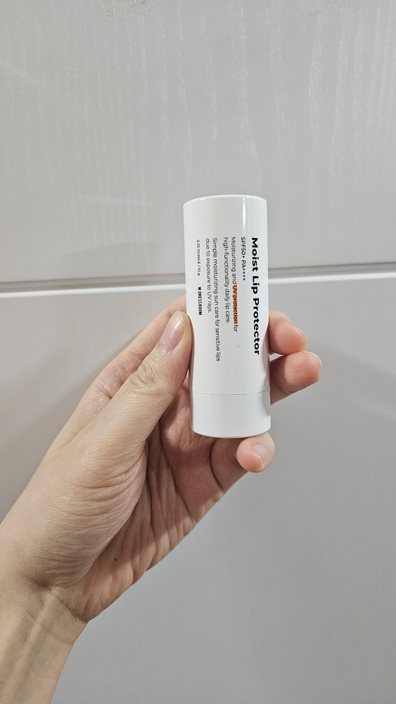 더블유드레스룸 (W.DRESSROOM) 점보 립밤 [SPF50+/PA++++] [모이스트 립 프로텍터] review image