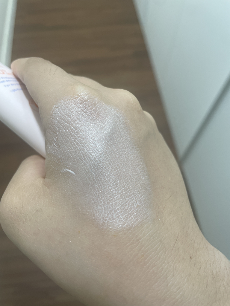 에스트라 (AESTURA) 더마UV365 레드진정 톤업 선크림 [SPF50+/PA++++] review image