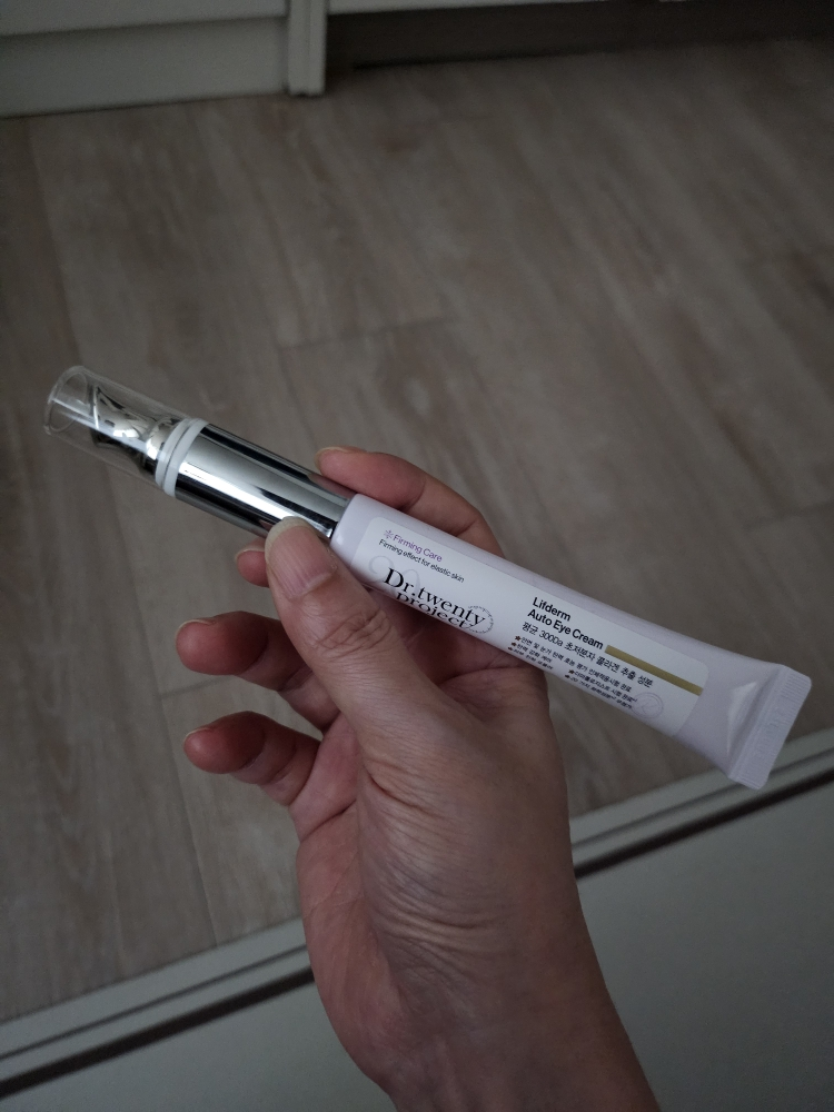 Dr.twentyproject Leafderm 自动眼霜 common.review image