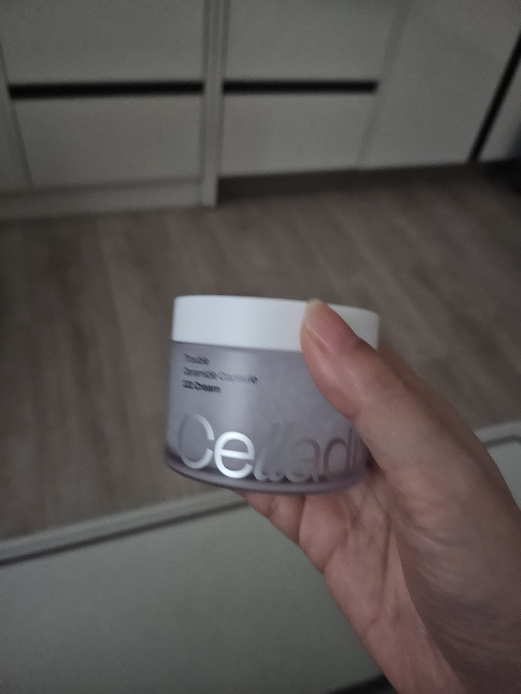 Ảnh đánh giá thực tế của người dùng về Trà Trouble Sera Capsule 131 Cream