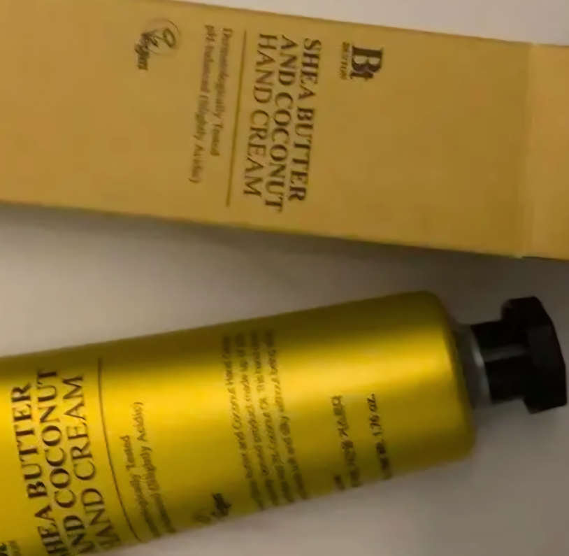 乳木果椰子护手霜的真实用户使用照片