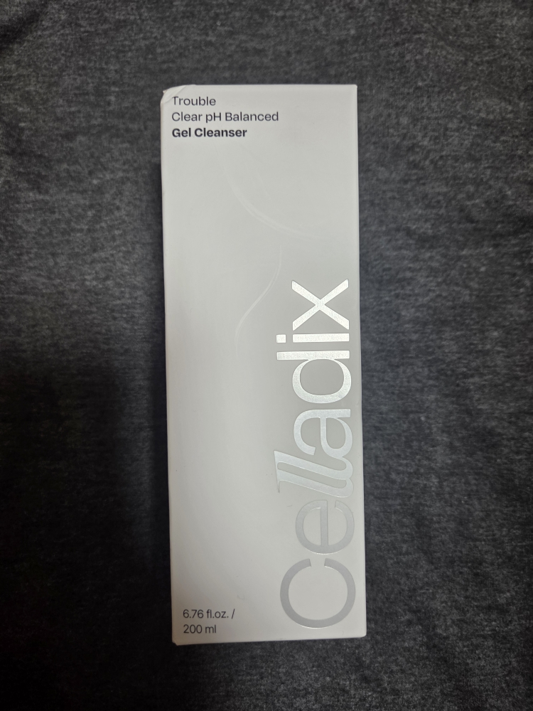 Trouble Clear 弱酸性啫喱洁面乳的真实用户使用照片