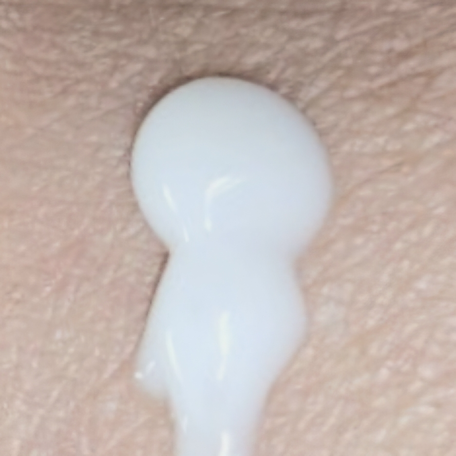 水池防晒霜 [SPF50+/PA++++] [精华]的真实用户使用照片