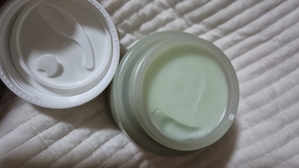 绿色温和卸妆膏的真实用户使用照片