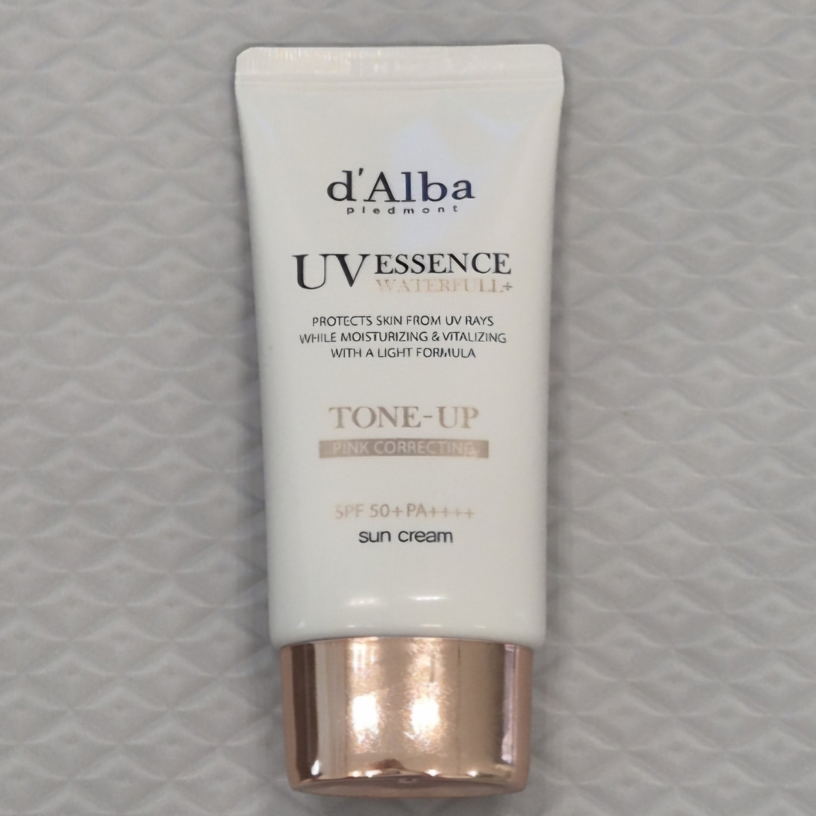 水池防晒霜 [SPF50+/PA++++] [调色/粉色]的真实用户使用照片