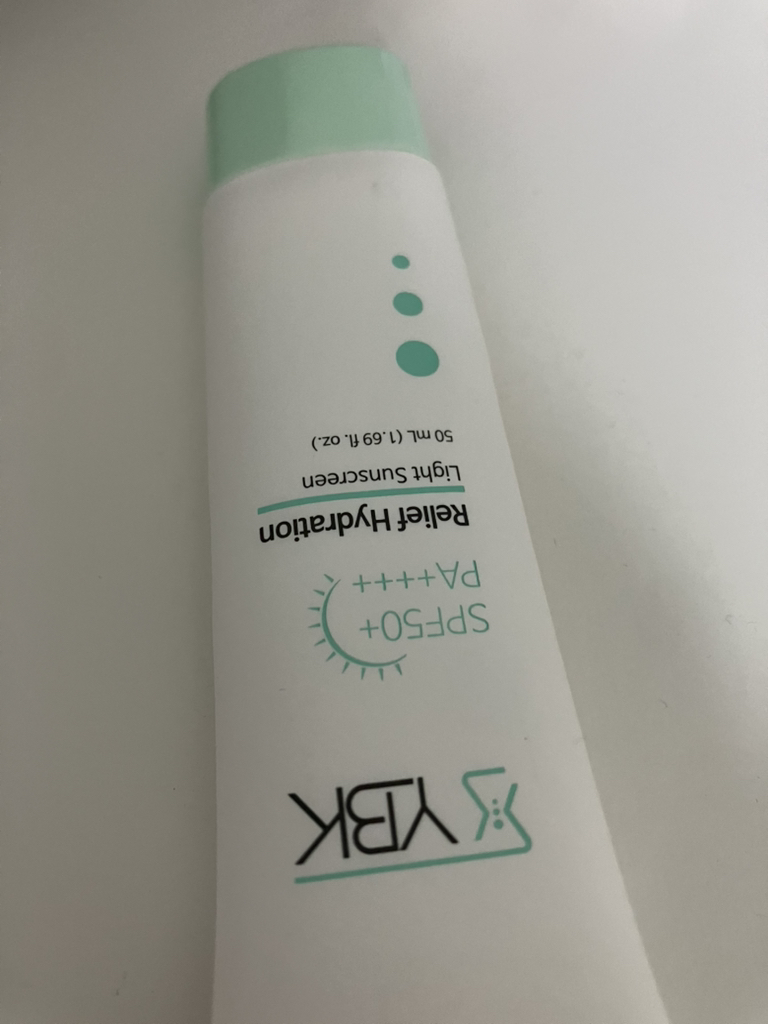 舒缓保湿轻透防晒霜 [SPF50+/PA++++]的真实用户使用照片