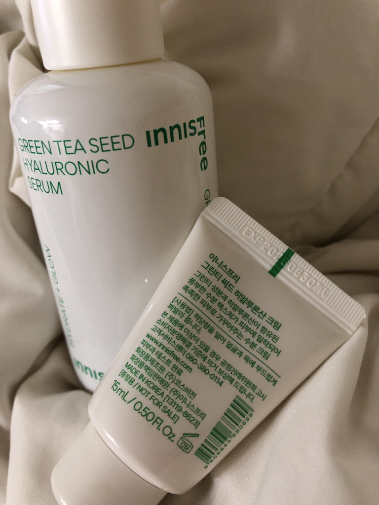 Ảnh đánh giá thực tế của người dùng về Kem dưỡng ẩm Green Tea Hyaluronic Acid