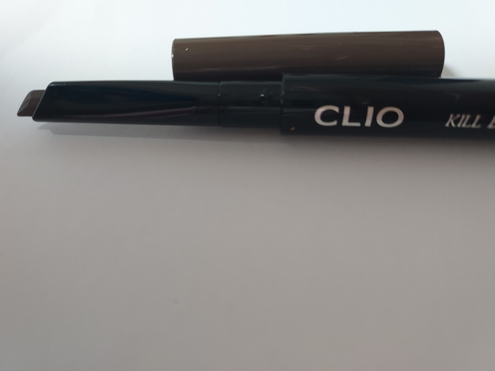 Ảnh đánh giá thực tế của người dùng về Kilbrow Auto Hard Brow Pencil [No. 1 Natural Brown]
