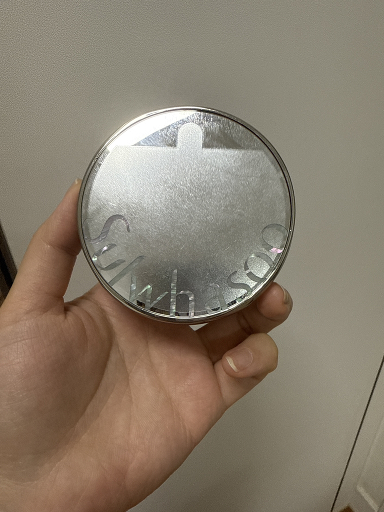 설화수 (Sulwhasoo) 퍼펙팅 쿠션 [SPF50+/PA+++] [11C1 쿨포슬린] review image