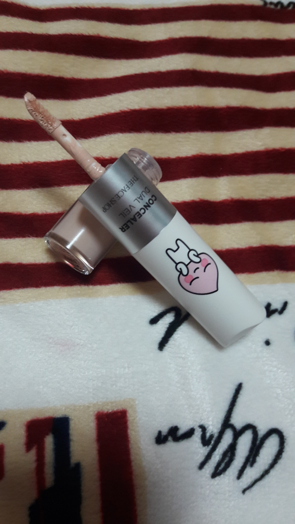 Real user review photo of Concealer Dual Veil [V107 Ivory Beige] (Apeach)
