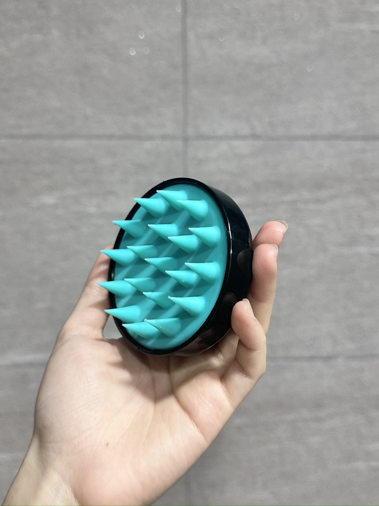 深层清洁头皮刷的真实用户使用照片
