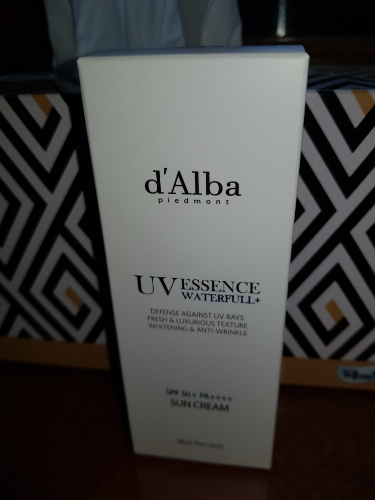 水池防晒霜 [SPF50+/PA++++] [精华]的真实用户使用照片