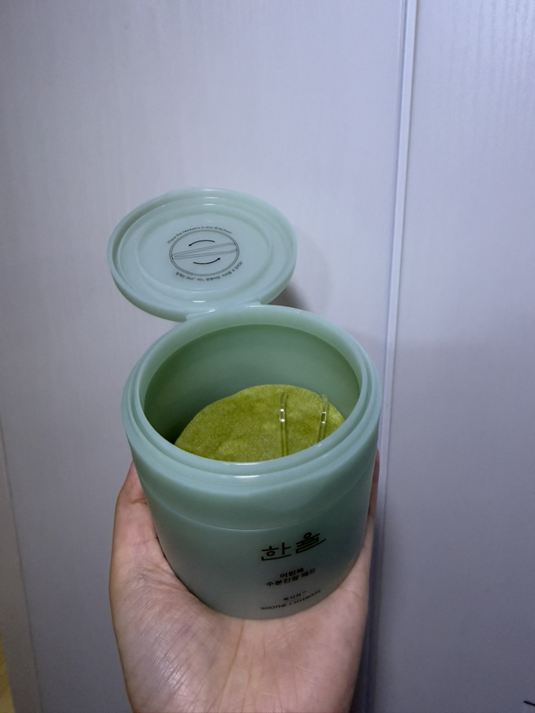 한율 (HANYUL) 어린쑥 수분진정 패드 review image